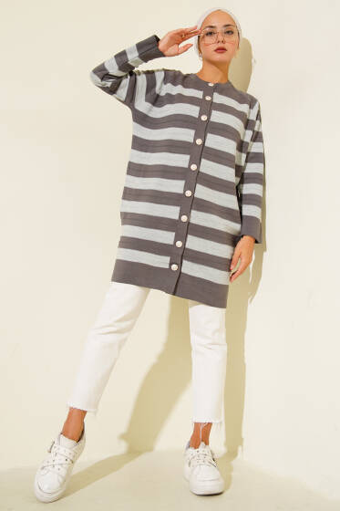 Desenli Düğme Detaylı Triko Hırka Füme - Hırka