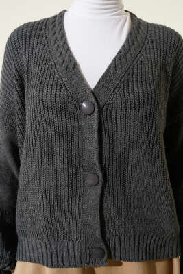 Desenli Düğmeli Kısa Triko Hırka Füme - Yılın Fırsatı