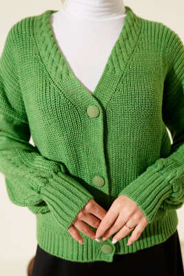 Desenli Düğmeli Kısa Triko Hırka Yeşil - Hırka