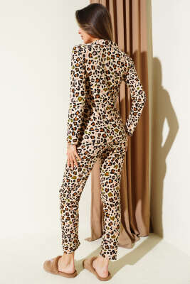 Desenli Düğmeli Süet Pijama Takımı Latte - Pijama