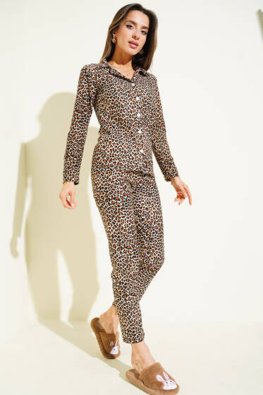 Desenli Düğmeli Süet Pijama Takımı Leopar - Pijama