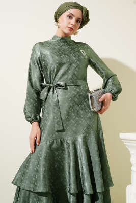 Desenli Fırfır Volanlı Jakar Elbise Haki - Tesettür Elbise