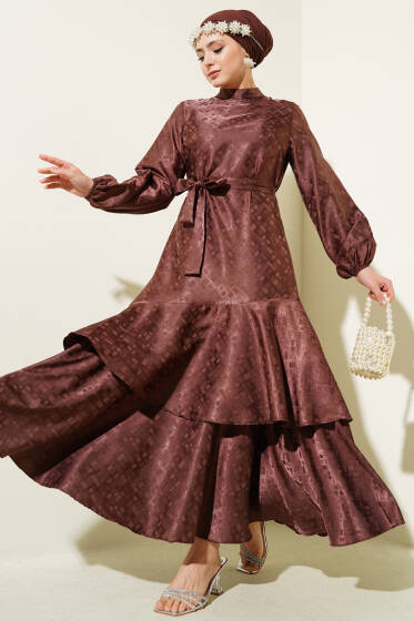 Desenli Fırfır Volanlı Jakar Elbise Kahve - Elbise