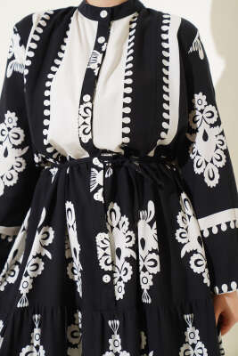 Desenli İp Kuşaklı Düğmeli Viskon Elbise Siyah - Tesettür Elbise