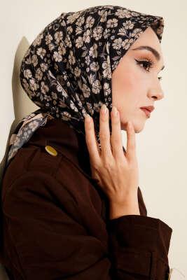 Desenli Latte Serisi Eşarp Asorti 6 - Başörtüsü