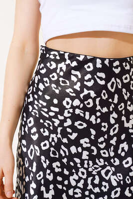 Desenli Midi Saten Etek Siyah Desenli - Kadın Giyim Modelleri