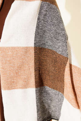 Desenli Omuz Şalı Taba - Omuz Şalı