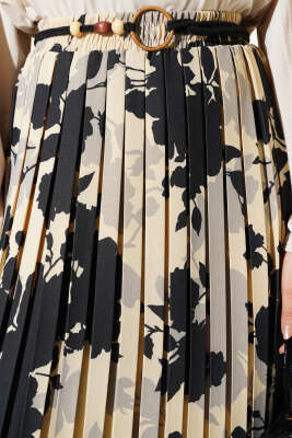 Desenli Pileli Beli Lastikli Etek Siyah - Etek