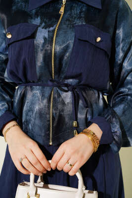 Desenli Saten Bluz Etekli İkili Takım Lacivert - İkili Takım