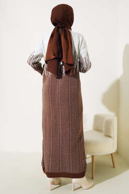 Desenli Taşlı Triko Elbise Kahve - Tesettür Elbise