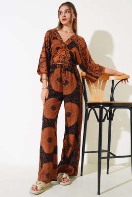 Desenli V Yaka Crop İkili Takım Taba - Kadın Giyim Modelleri