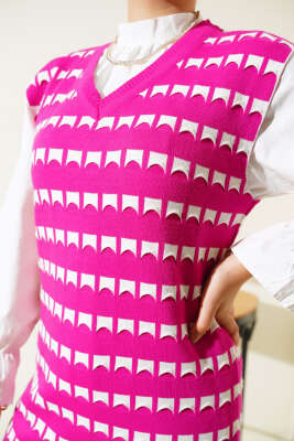 Desenli V Yaka Triko Jile Elbise Fuşya - Tesettür Elbise