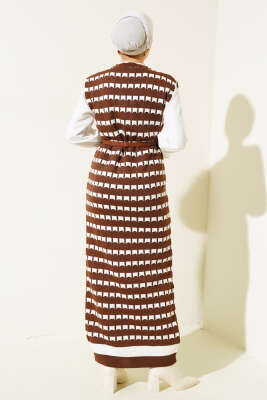 Desenli V Yaka Triko Jile Elbise Kahve - Tesettür Elbise