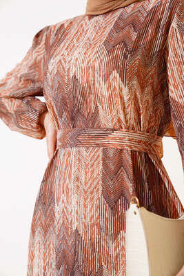 Desenli Viscon Elbise Latte - Tesettür Elbise