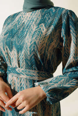 Desenli Viscon Elbise Zümrüt Yeşili - Tesettür Elbise