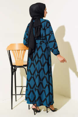 Desenli Yarasa Kol Kemerli Elbise Petrol - Tesettür Elbise