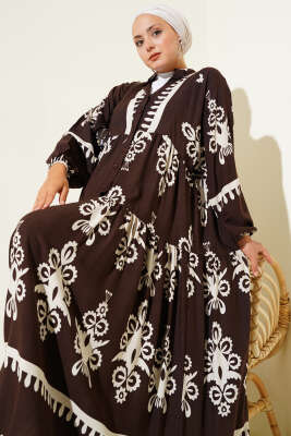 Desenli Yarı Patlı Önü Düğmeli Elbise Kahve - Tesettür Elbise