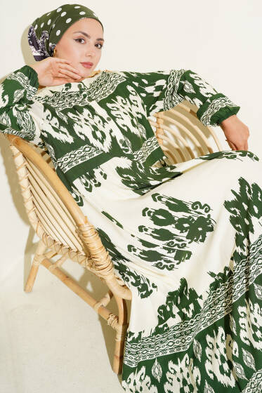 Desenli Yarım Düğme Detaylı Elbise Yeşil - Elbise