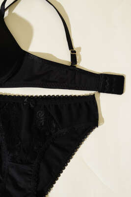 Destekli Çapraz İpli Kurdeleli Mikro Sütyen Takım Siyah - Yılın Fırsatı