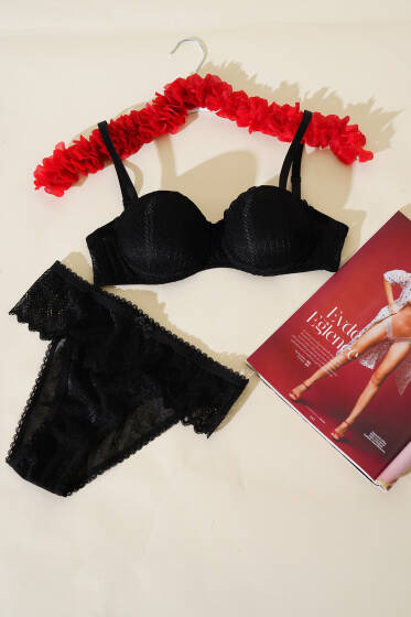 Destekli Dantelli Straplez Sütyen Takım Siyah - Destekli Sütyen Takım