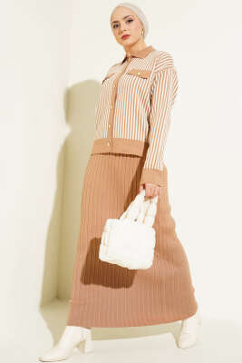 Dik Çizgili Etekli Triko İkili Takım Bisküvi 