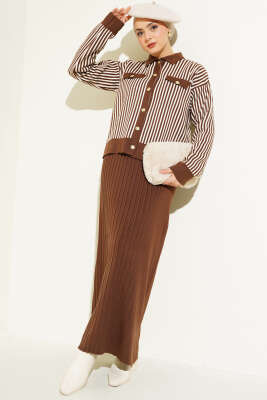 Dik Çizgili Etekli Triko İkili Takım Kahve 