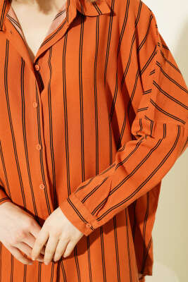 Dik Çizgili Oversize Gömlek Oranj - Kadın Giyim Modelleri
