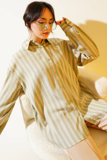 Dik Çizgili Sırt Pileli Gömlek Haki - Gömlek