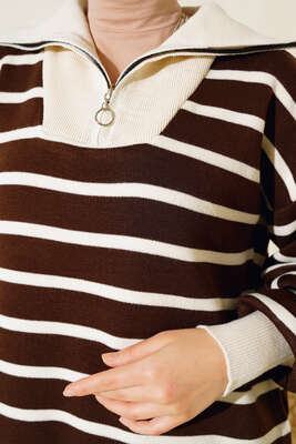 Dik Yaka Çizgili Triko İkili Takım Bej Kahve - İKİLİ TAKIM