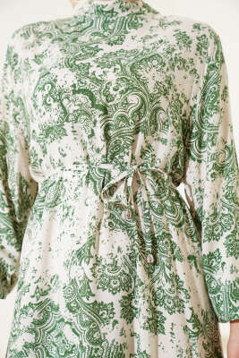 Dik Yaka Desenli Elbise Yeşil - Tesettür Elbise