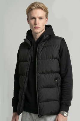 Dik Yaka Fermuarlı Erkek Şişme Mont Siyah 