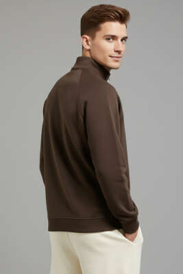 Dik Yaka Fermuarlı Erkek Sweatshirt Kahve - Erkek Sweatshirt