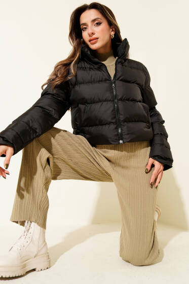 Dik Yaka Fermuarlı Kısa Şişme Mont Siyah - Kadın Giyim Modelleri