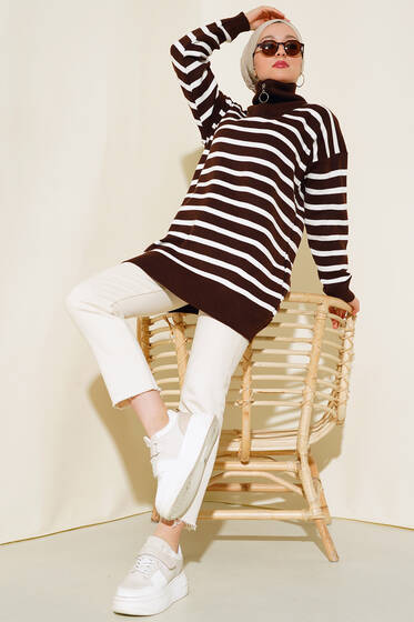 Dik Yaka Fermuarlı Triko Tunik Kahve - Tunik