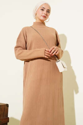 Dik Yaka Fitilli Triko Elbise Latte - Elbise