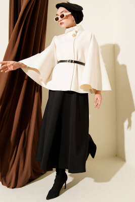 Dik Yaka Gold Düğmeli Kaşe Panço Ekru - Panço