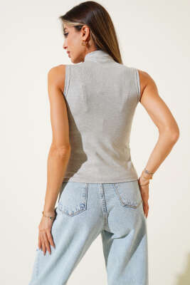 Dik Yaka Kolsuz Body Melanj Gri - Yılın Fırsatı