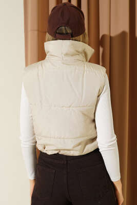 Dik Yaka Kolsuz Şişme Mont Bej - Kadın Giyim Modelleri