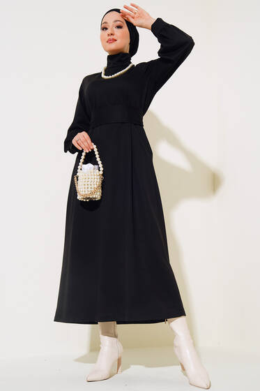 Dik Yaka Kuşaklı Elbise Siyah - Tesettür Elbise