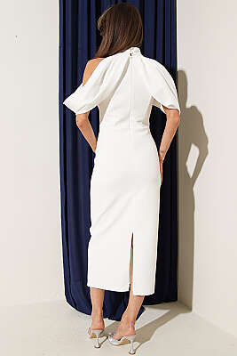 Dik Yaka Pelerin Detaylı Abiye Elbise Ekru - Kadın Giyim Modelleri