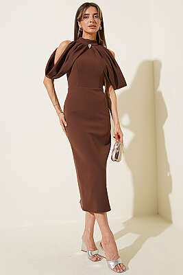 Dik Yaka Pelerin Detaylı Abiye Elbise Kahve - Kadın Giyim Modelleri