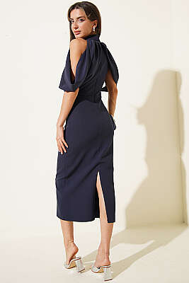 Dik Yaka Pelerin Detaylı Abiye Elbise Lacivert - Kadın Giyim Modelleri