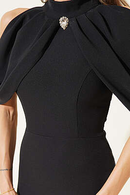 Dik Yaka Pelerin Detaylı Abiye Elbise Siyah - Kadın Giyim Modelleri