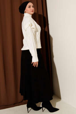 Dik Yaka Taşlı Triko Kazak Ekru - Yılın Fırsatı