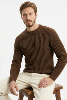 Dikey Çizgi Fitilli Erkek Triko Kazak Kahve 