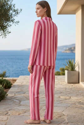 Dikey Çizgili Düğmeli Kadın Pijama Takımı Pembe - Pijama