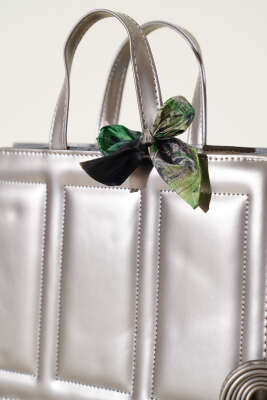 Dikiş Detaylı Fularlı Çanta Platin - Kol Çantası