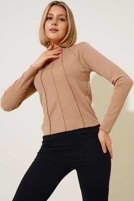 Dikiş Detaylı Kısa Bluz Camel 