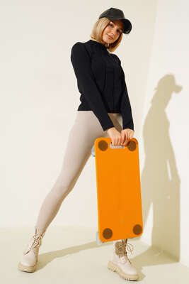 Dikiş Detaylı Kısa Bluz Siyah - Yılın Fırsatı