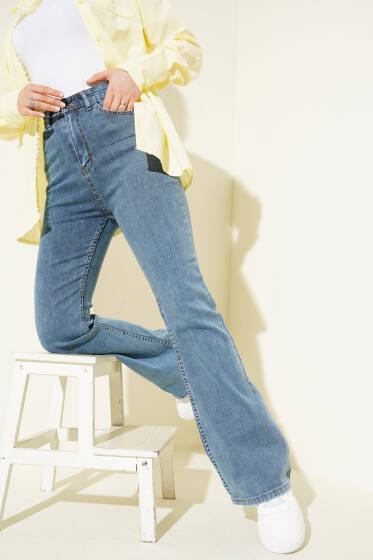 Dikişli İspanyol Paça Kot Pantolon Orta Mavi Kar - Pantolon